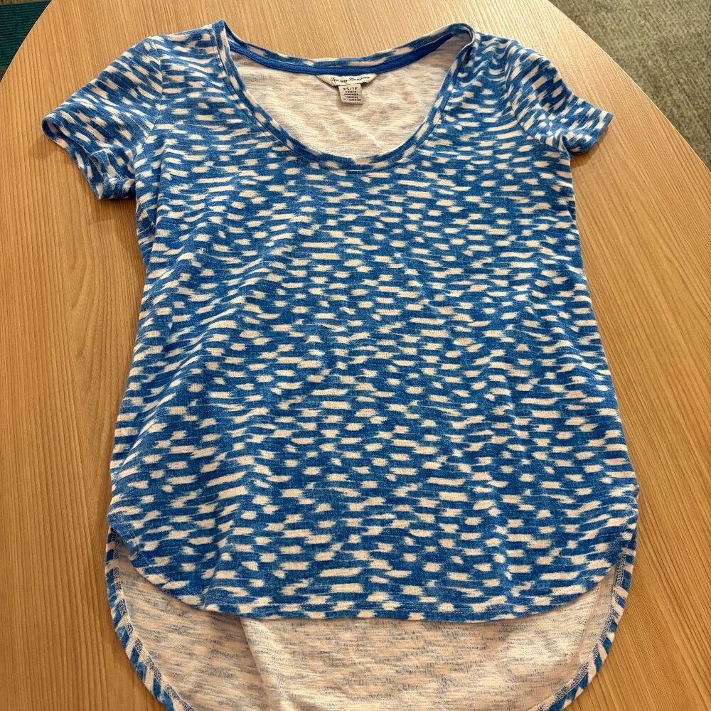 Tommy Bahama Short Sleeve Top XS Xtra Small Blue White Abstract Print Cotton